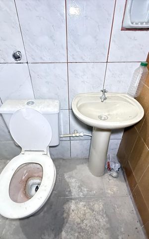 Casa para alugar com 50m², 2 quartos e 1 vaga Casa para alugar com 50m², 2 quartos e 1 vagaBanheiro Social