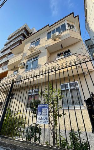 Apartamento à venda com 95m², 3 quartos e sem vaga Apartamento à venda com 95m², 3 quartos e sem vagaPlaquinha