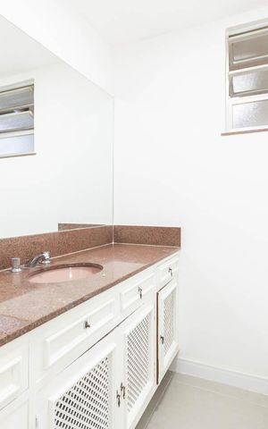 Apartamento à venda com 95m², 3 quartos e sem vagaBanheiro