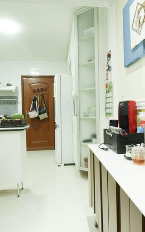 Casa à venda com 153m², 4 quartos e 4 vagas