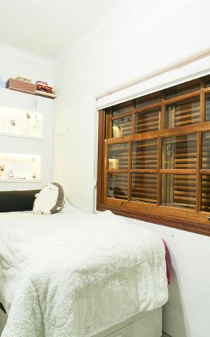 Casa à venda com 153m², 4 quartos e 4 vagas