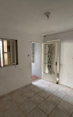 Casa para alugar com 130m², 2 quartos e 1 vagaSala
