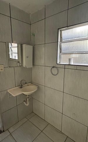 Casa para alugar com 130m², 2 quartos e 1 vagaBanheiro