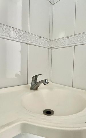 Apartamento à venda com 61m², 2 quartos e 2 vagas Apartamento à venda com 61m², 2 quartos e 2 vagasBanheiro Corredor