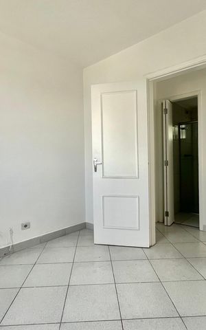 Apartamento à venda com 61m², 2 quartos e 2 vagas Apartamento à venda com 61m², 2 quartos e 2 vagasQuarto 2