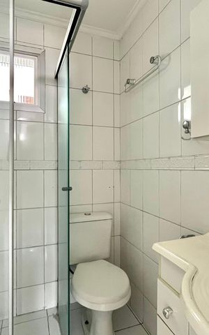 Apartamento à venda com 61m², 2 quartos e 2 vagas Apartamento à venda com 61m², 2 quartos e 2 vagasBanheiro Corredor