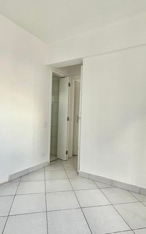 Apartamento à venda com 61m², 2 quartos e 2 vagas Apartamento à venda com 61m², 2 quartos e 2 vagasSuite