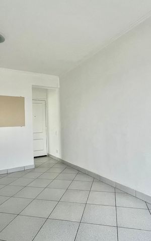 Apartamento à venda com 61m², 2 quartos e 2 vagas Apartamento à venda com 61m², 2 quartos e 2 vagasSala