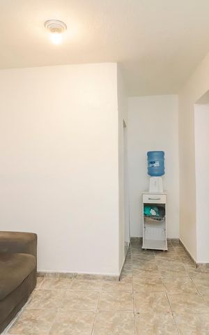 Casa à venda com 240m², 2 quartos e sem vagaSala