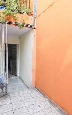 Casa à venda com 240m², 2 quartos e sem vagaQuintal