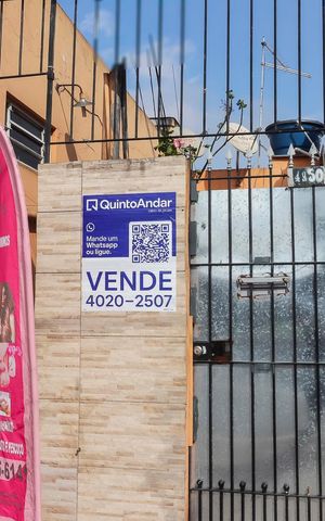 Casa à venda com 240m², 2 quartos e sem vagaFachada