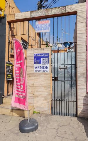 Casa à venda com 240m², 2 quartos e sem vagaFachada