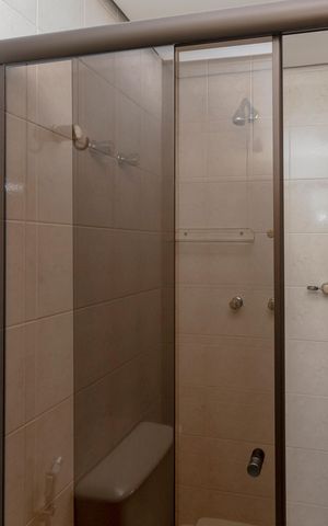 Apartamento para alugar com 178m², 4 quartos e 3 vagas Apartamento para alugar com 178m², 4 quartos e 3 vagasBanheiro da Suíte 4