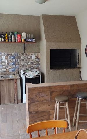 Casa à venda com 350m², 3 quartos e 3 vagas Casa à venda com 350m², 3 quartos e 3 vagasÁrea externa