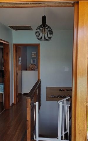 Casa à venda com 350m², 3 quartos e 3 vagas Casa à venda com 350m², 3 quartos e 3 vagasSala