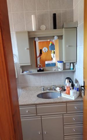Casa à venda com 350m², 3 quartos e 3 vagas Casa à venda com 350m², 3 quartos e 3 vagasBanheiro
