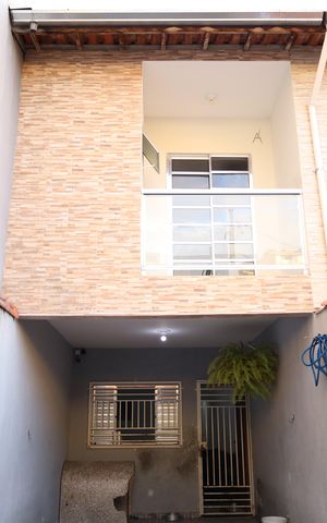 Casa à venda com 120m², 3 quartos e 2 vagasGaragem