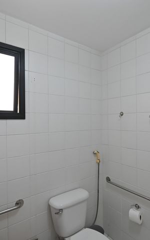 Apartamento à venda com 61m², 2 quartos e 2 vagasBanheiro da Suíte
