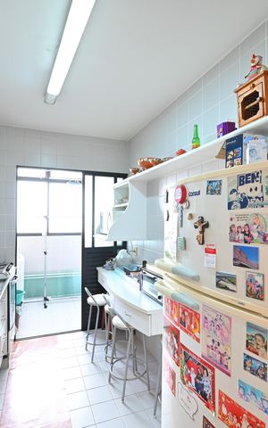 Apartamento à venda com 61m², 2 quartos e 2 vagasCozinha
