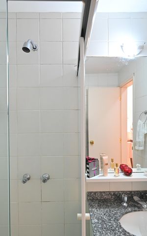 Apartamento à venda com 61m², 2 quartos e 2 vagasBanheiro Social