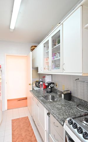 Apartamento à venda com 61m², 2 quartos e 2 vagasCozinha