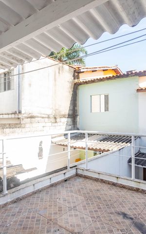 Casa de condomínio à venda com 320m², 2 quartos e 2 vagas Casa de condomínio à venda com 320m², 2 quartos e 2 vagasTerraço