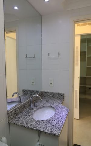 Apartamento à venda com 85m², 2 quartos e 2 vagasBanheiro
