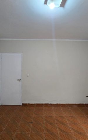 Casa à venda com 220m², 3 quartos e 4 vagas Casa à venda com 220m², 3 quartos e 4 vagasSuíte