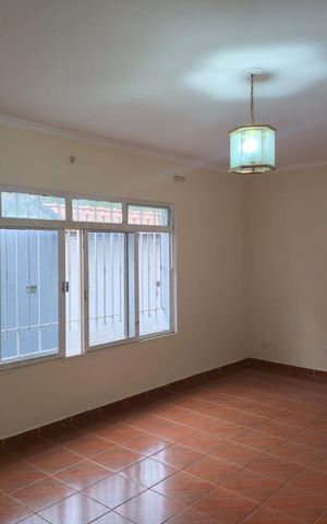 Casa à venda com 220m², 3 quartos e 4 vagas Casa à venda com 220m², 3 quartos e 4 vagasSala