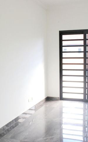 Casa à venda com 247m², 5 quartos e 2 vagasSuíte