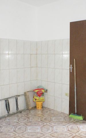 Casa à venda com 247m², 5 quartos e 2 vagasEdícula