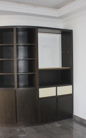 Casa à venda com 247m², 5 quartos e 2 vagasCorredor