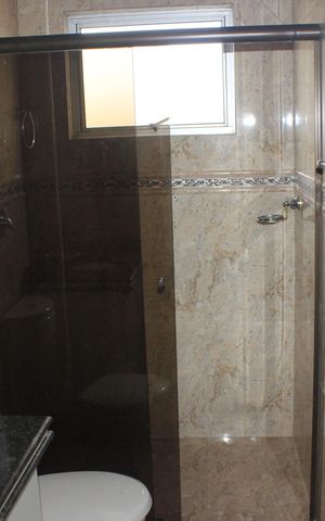 Casa à venda com 247m², 5 quartos e 2 vagasBanheiro social