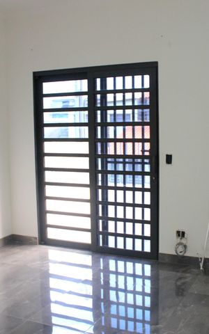 Casa à venda com 247m², 5 quartos e 2 vagasSuíte