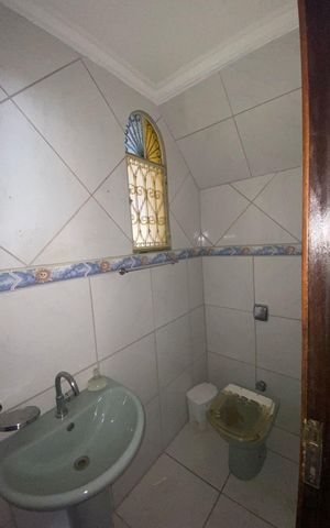 Casa para alugar com 390m², 3 quartos e 3 vagas Casa para alugar com 390m², 3 quartos e 3 vagasBanheiro