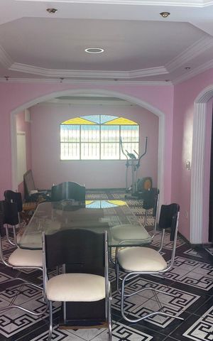 Casa para alugar com 390m², 3 quartos e 3 vagas Casa para alugar com 390m², 3 quartos e 3 vagasSala