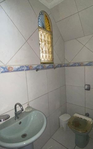 Casa para alugar com 390m², 3 quartos e 3 vagas Casa para alugar com 390m², 3 quartos e 3 vagasBanheiro