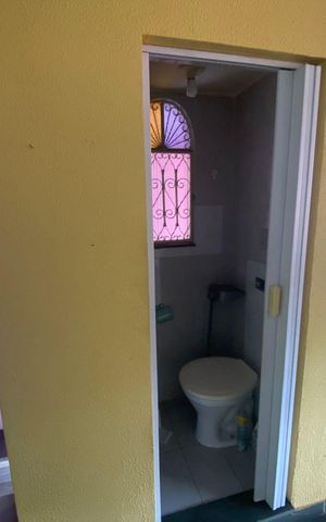 Casa para alugar com 390m², 3 quartos e 3 vagas Casa para alugar com 390m², 3 quartos e 3 vagasBanheiro