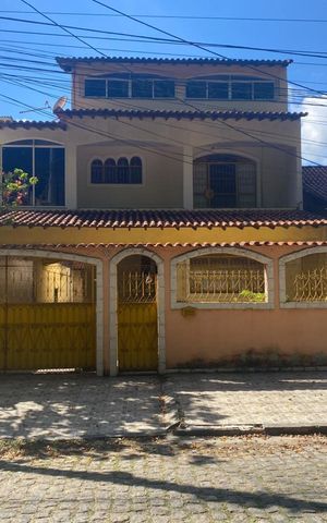 Casa para alugar com 390m², 3 quartos e 3 vagas Casa para alugar com 390m², 3 quartos e 3 vagasFachada