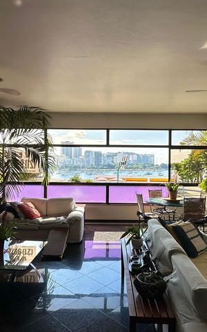 Apartamento à venda com 220m², 3 quartos e sem vaga