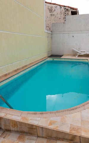 Casa de condomínio para alugar com 100m², 3 quartos e 2 vagas Casa de condomínio para alugar com 100m², 3 quartos e 2 vagasÁrea comum - Piscina