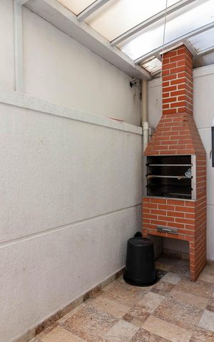 Casa de condomínio para alugar com 100m², 3 quartos e 2 vagas Casa de condomínio para alugar com 100m², 3 quartos e 2 vagasÁrea de Serviço e Lazer