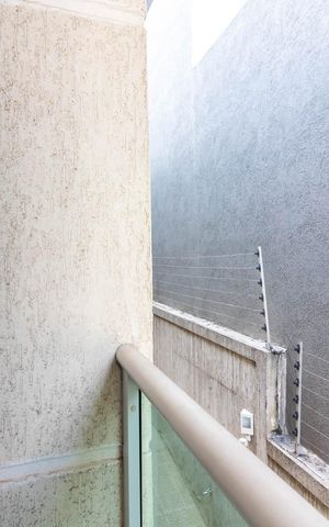 Casa de condomínio para alugar com 100m², 3 quartos e 2 vagas Casa de condomínio para alugar com 100m², 3 quartos e 2 vagasVaranda da Suíte 1