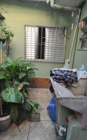 Casa à venda com 68m², 2 quartos e sem vagaÁrea de serviço