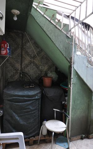 Casa à venda com 68m², 2 quartos e sem vagaÁrea de serviço