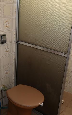 Casa à venda com 110m², 4 quartos e 2 vagasBanheiro superior