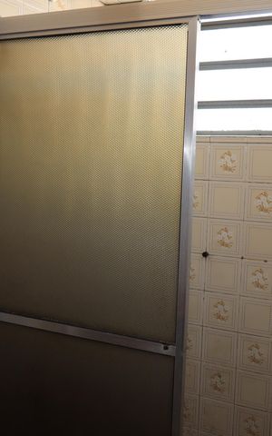 Casa à venda com 110m², 4 quartos e 2 vagasBanheiro superior