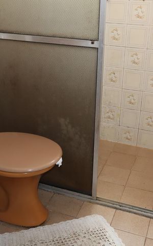 Casa à venda com 110m², 4 quartos e 2 vagasBanheiro superior