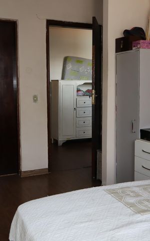 Casa à venda com 110m², 4 quartos e 2 vagasSuíte