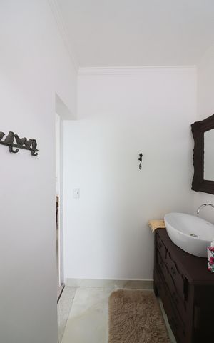 Casa à venda com 192m², 3 quartos e 2 vagasQuarto 1 - Suíte Banheiro 
